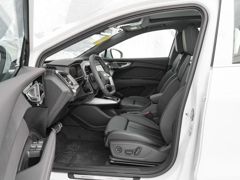 Audi Q4 etron charging solutions